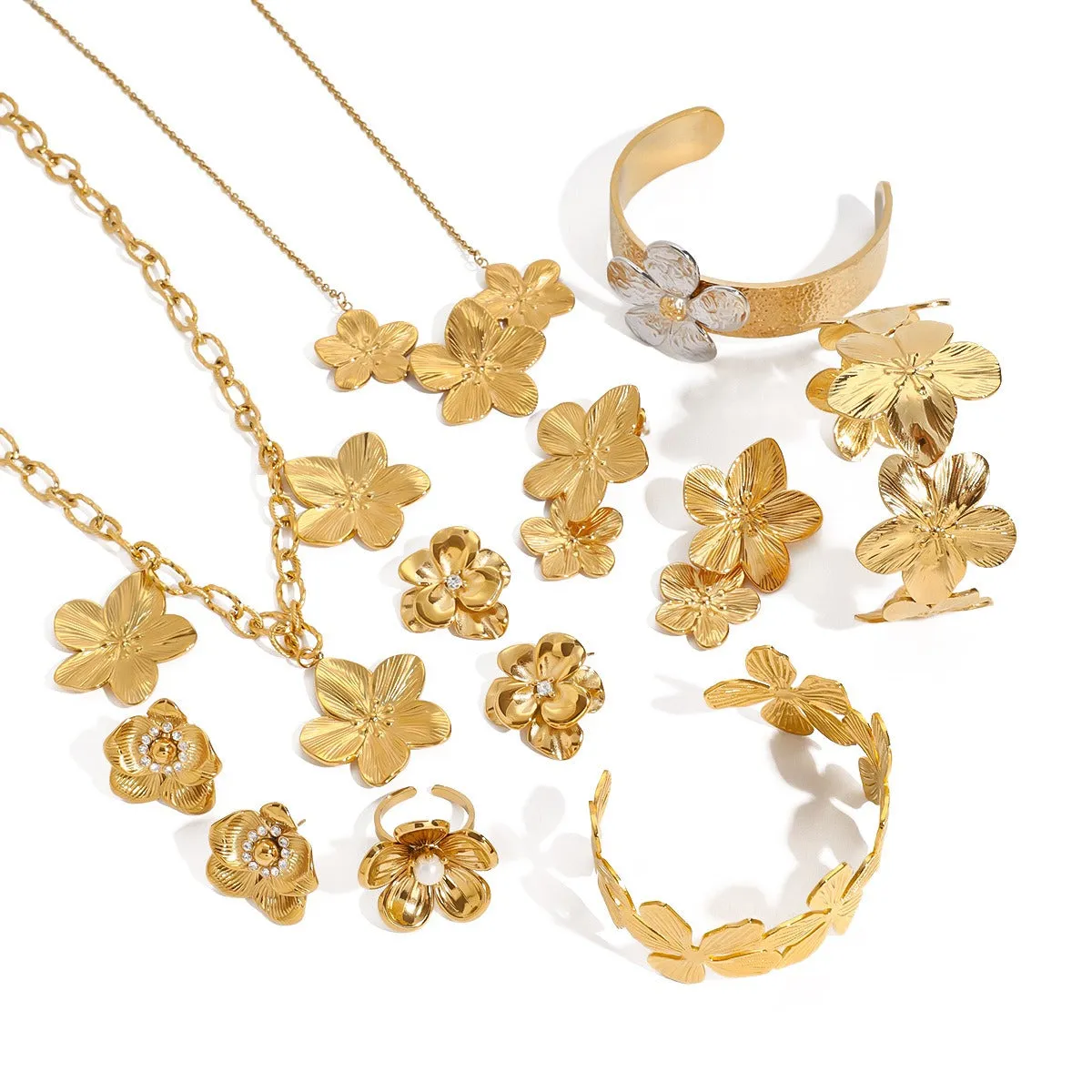 18K gold flower-shaped design luxury necklace, bracelet, earrings and ring set