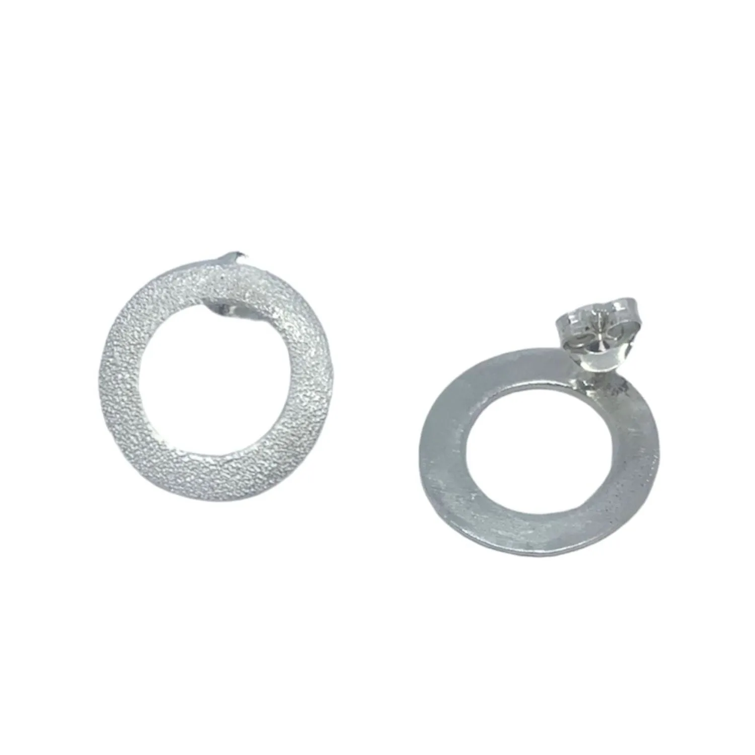 Circle Satin stud