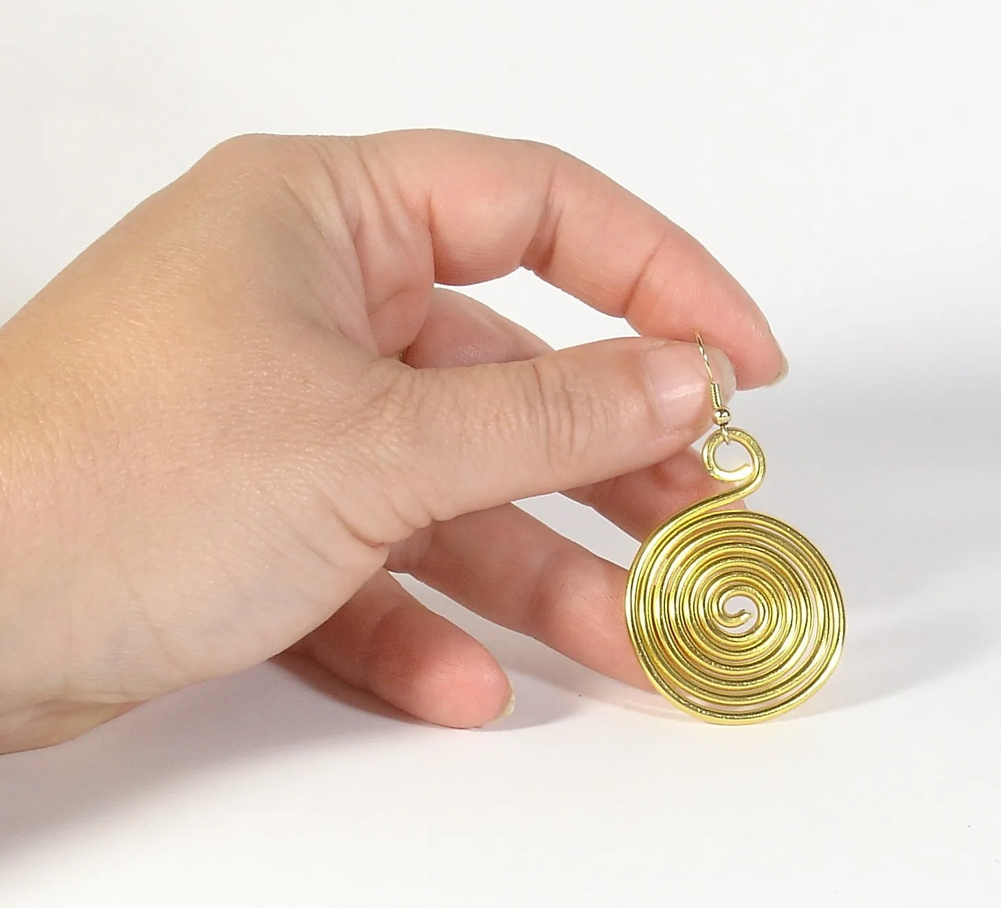Gold spiral earrings. Aluminum wire earrings. Golden aluminium spiral earrings. Celtic earrings. Light weight earrings. Aluminium earrings